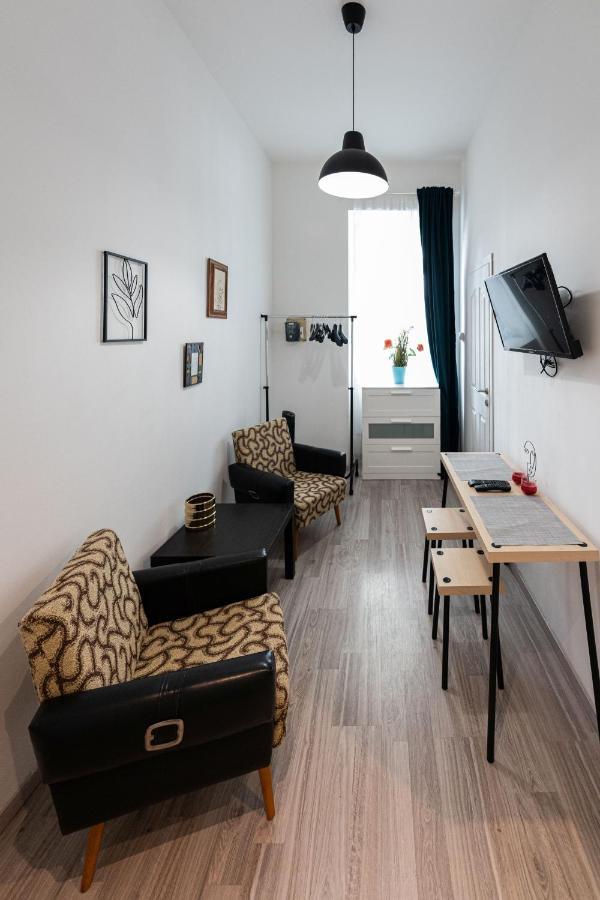 King Seventeen Homes Budapeste Exterior foto
