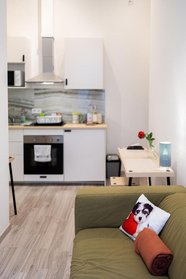 King Seventeen Homes Budapeste Exterior foto