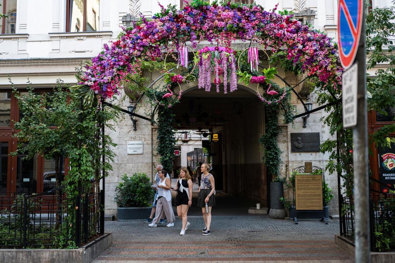King Seventeen Homes Budapeste Exterior foto