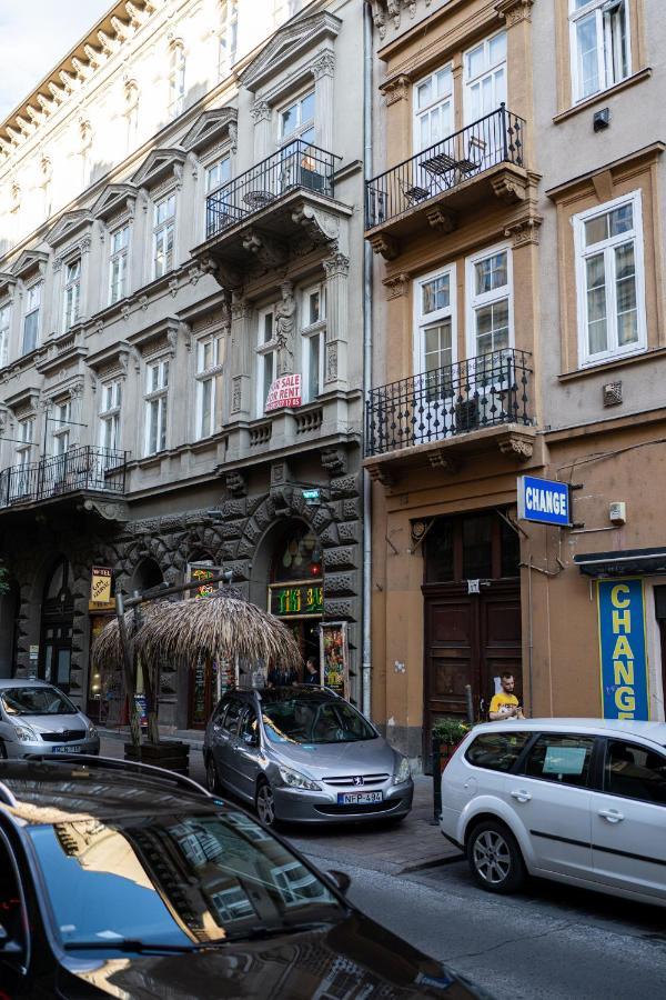 King Seventeen Homes Budapeste Exterior foto